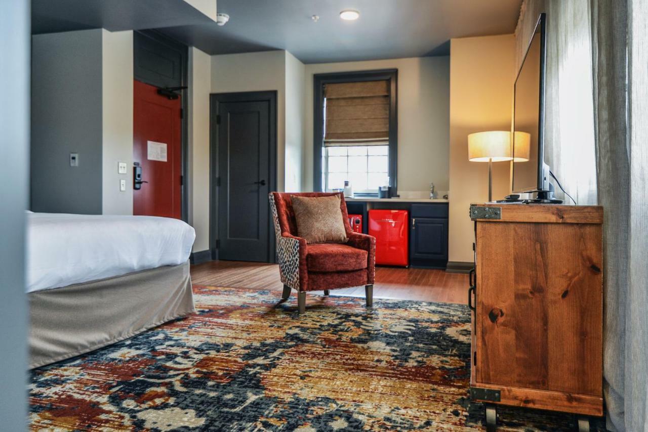 The Stella Hotel & Ballroom كينوشا المظهر الخارجي الصورة